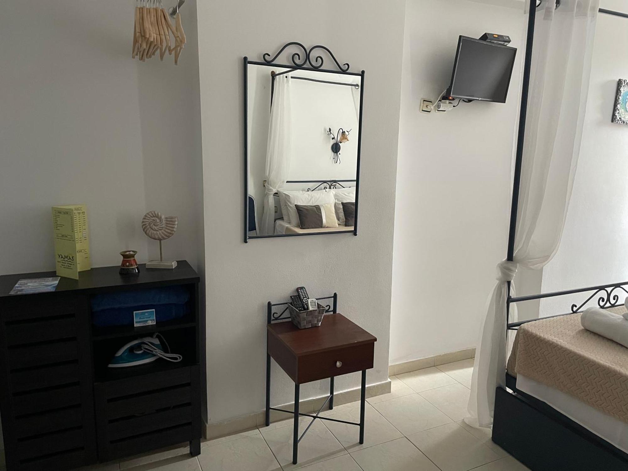 Aparthotel Anastasia Studios, &